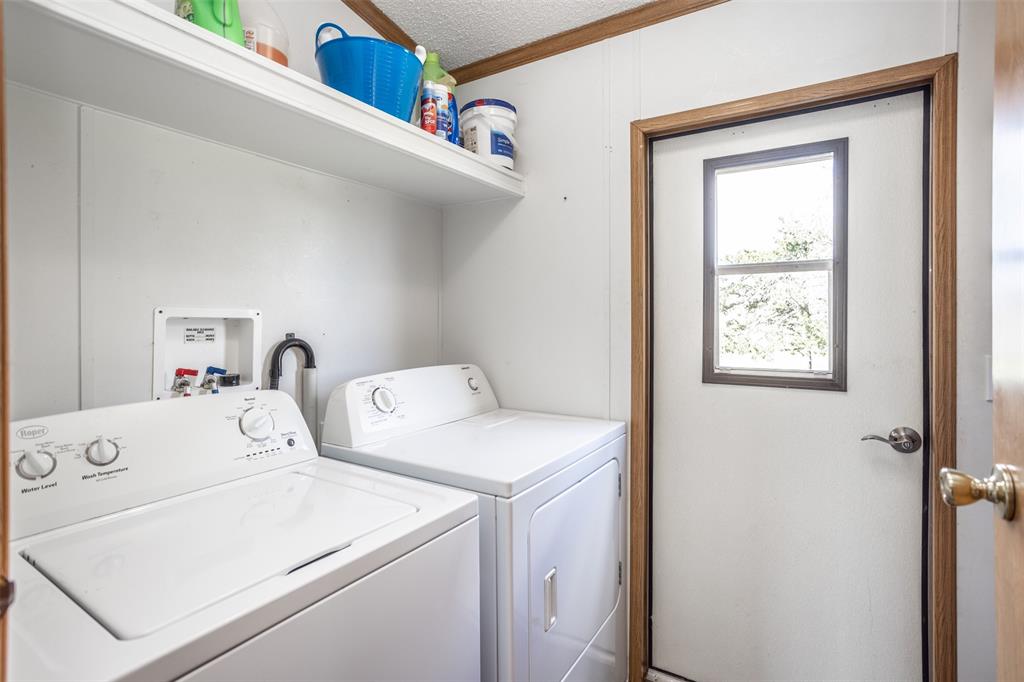 S Willis survey abstract 1102 - Residential