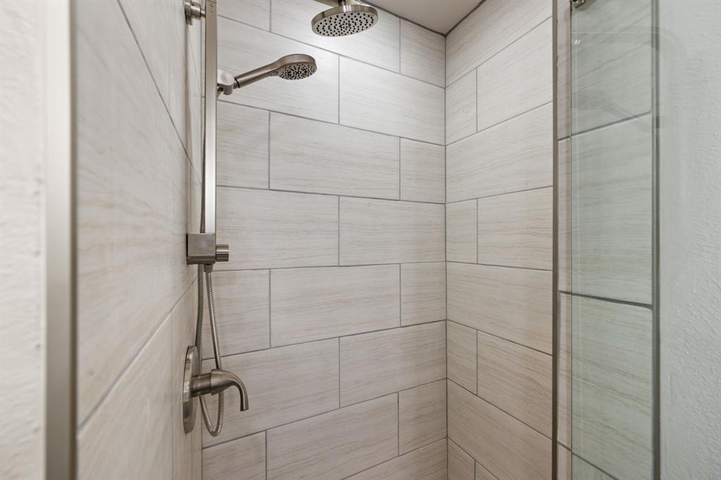 2021 Mountainview Drive