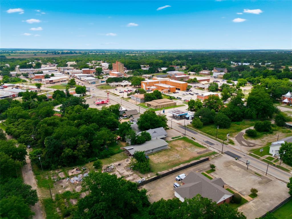 406 Live Oak Street