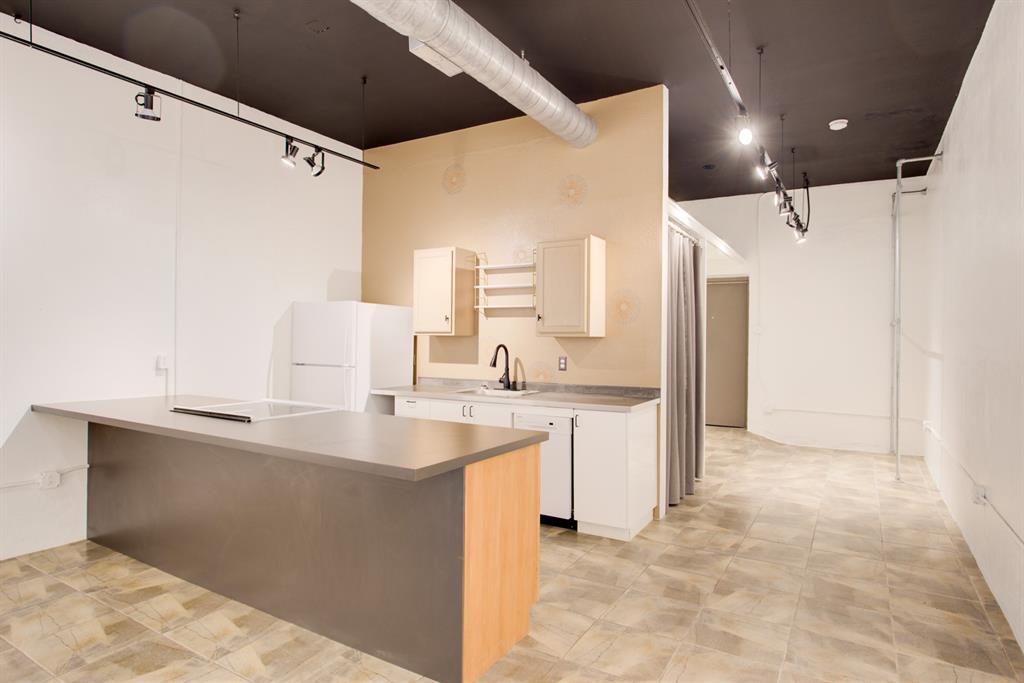 Main Street Condos - Residential Lease