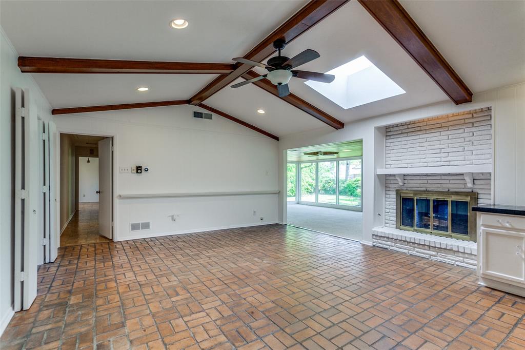 4818 Thunder Road