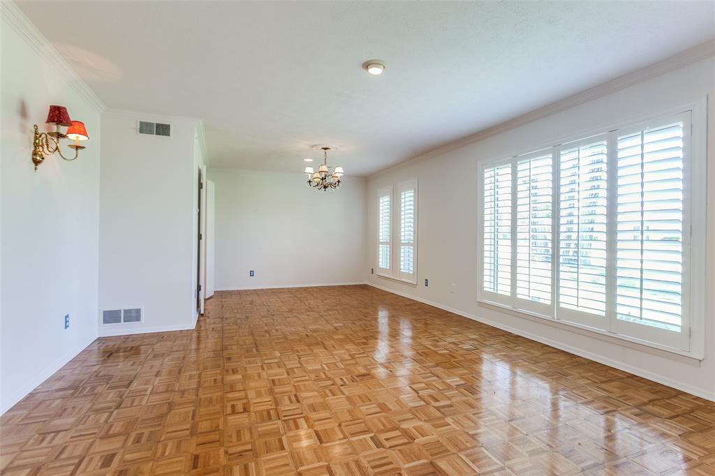 4818 Thunder Road