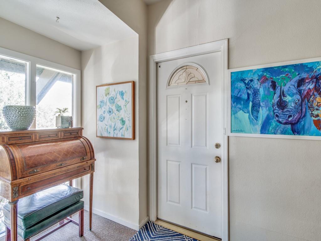 Royal Lane Condos 5800 - Residential