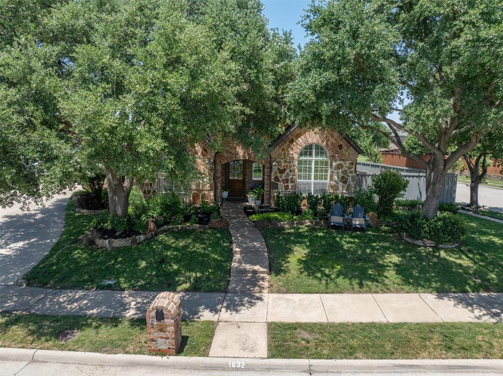 1632 Coyote Ridge