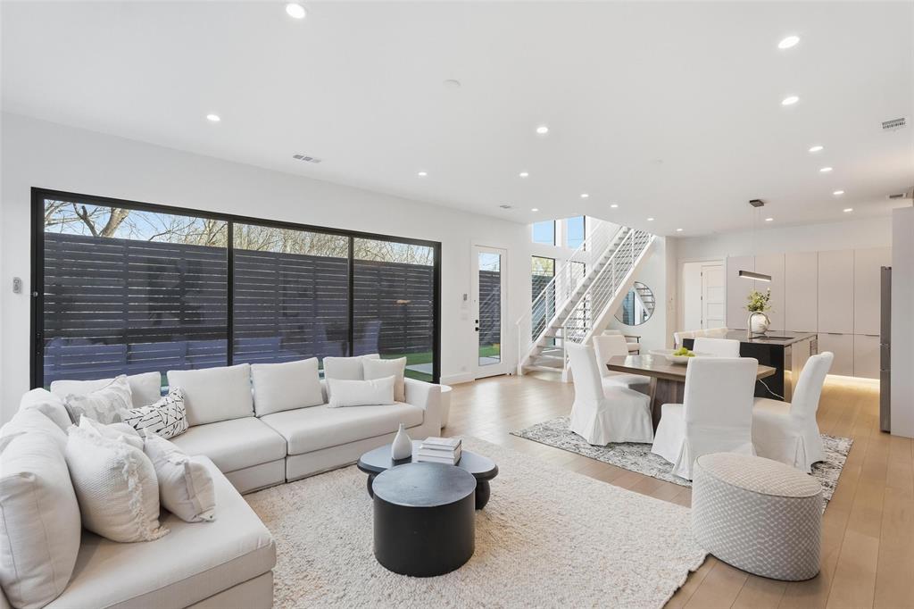 3633 Thedford Avenue