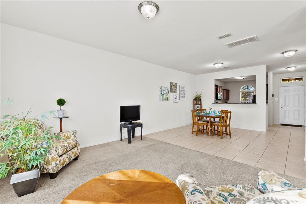 2112 Foxglove Court