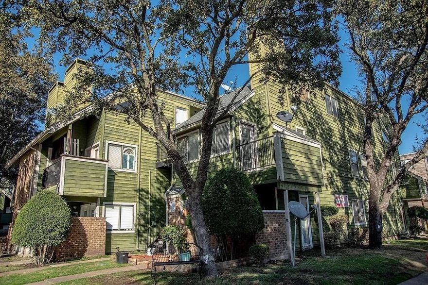 Welcome to this charming 2-bedroom, 2-bathroom home located in the vibrant city of Dallas, TX. This property boasts a cozy fireplace, perfect for those cooler evenings, and a patio that's ideal for outdoor entertaining or simply enjoying a cup of coffee in the morning. With easy commuter access, this home offers convenience for those needing to travel for work or leisure. The combination of comfort and practicality makes this home a must-see. Don't miss out on the opportunity to make this your new home!