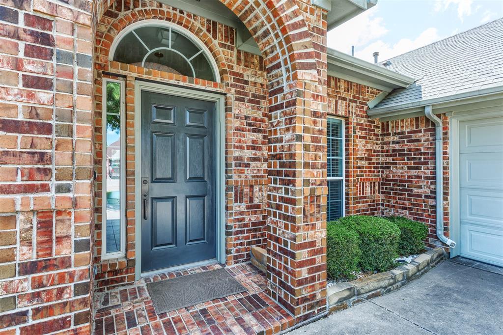 1017 Nickerson Lane