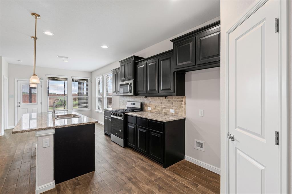 Cleburne, Texas 76033, United States, 4 Bedrooms Bedrooms, ,2 BathroomsBathrooms,Residential,Active,167647