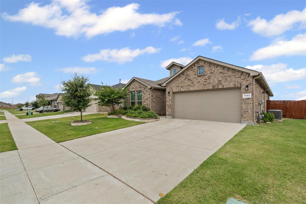 Cleburne, Texas 76033, United States, 4 Bedrooms Bedrooms, ,2 BathroomsBathrooms,Residential,Active,167647