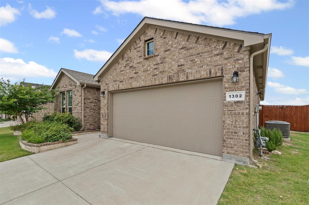 Cleburne, Texas 76033, United States, 4 Bedrooms Bedrooms, ,2 BathroomsBathrooms,Residential,Active,167647