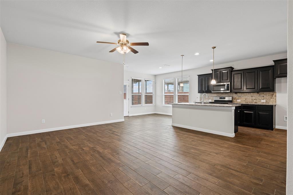 Cleburne, Texas 76033, United States, 4 Bedrooms Bedrooms, ,2 BathroomsBathrooms,Residential,Active,167647