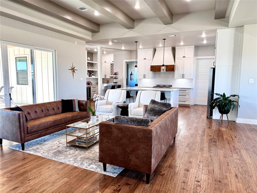 Bella Flora - Residential