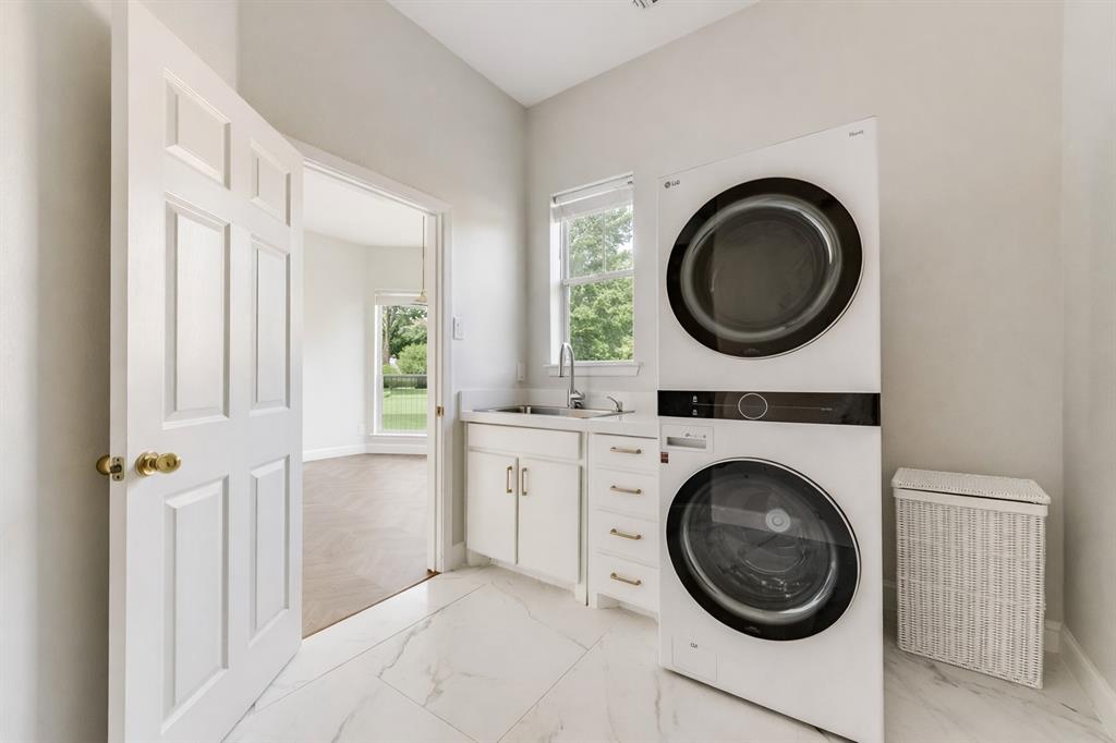 Versailles Add - Residential