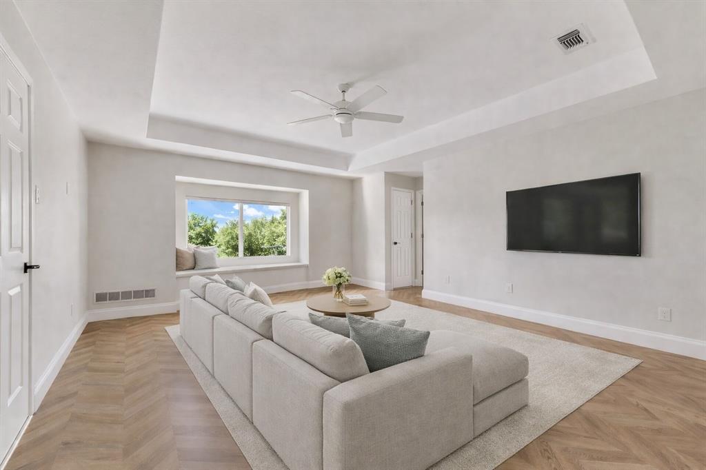 Versailles Add - Residential