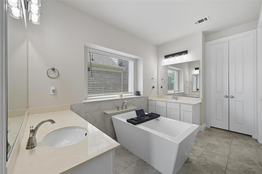 Prairie Rdg Ph 2 - Residential