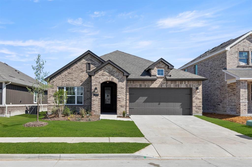 769 Waterhouse Lake Drive