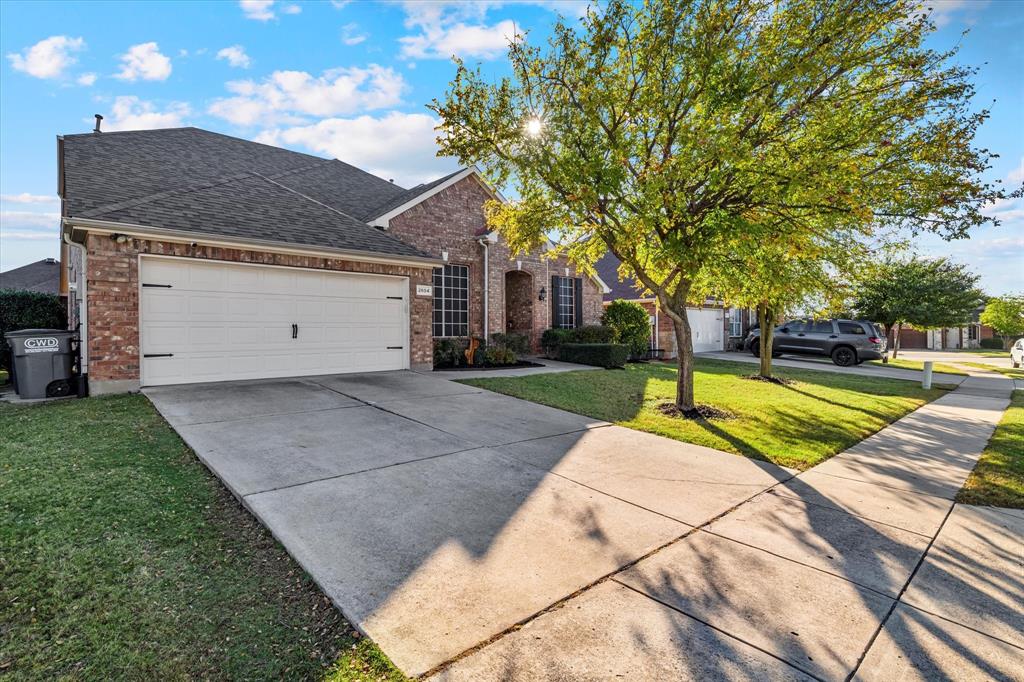 2604 Leisure Lane
