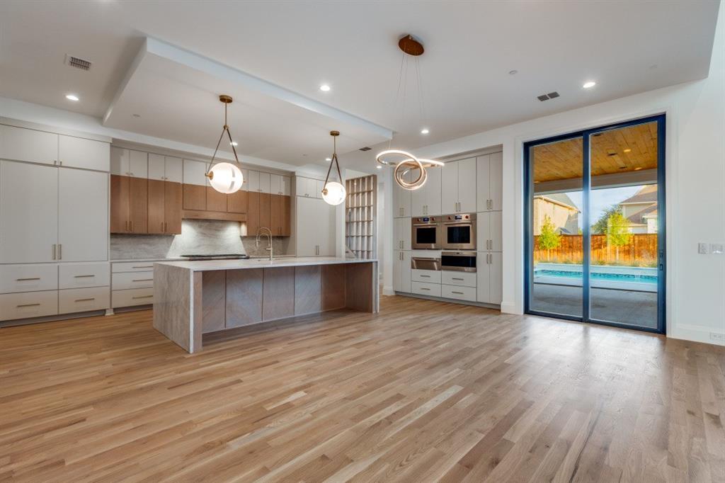 Hills of Kingswood - Residential