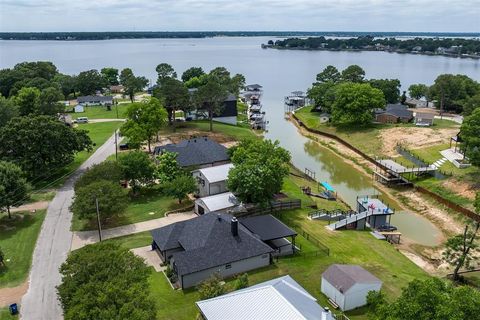 Tiny photo for 243 Autumn Wood Trail, Gun Barrel City, TX 75156 (MLS # 21279806)