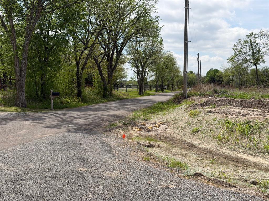 Lot 1 County Road 1110