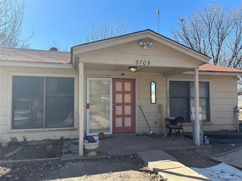 3705 N Elm Street Fort Worth TX 76106