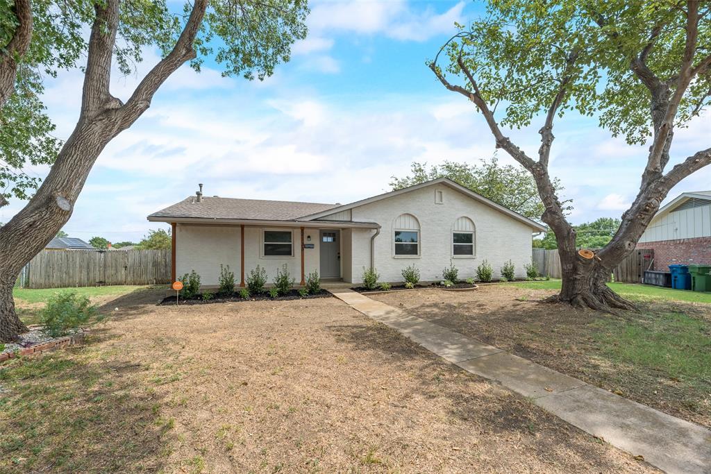 2133 Crockett Drive