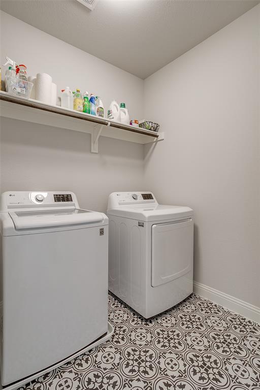 Oakbend Condo Bldg 12 - Residential