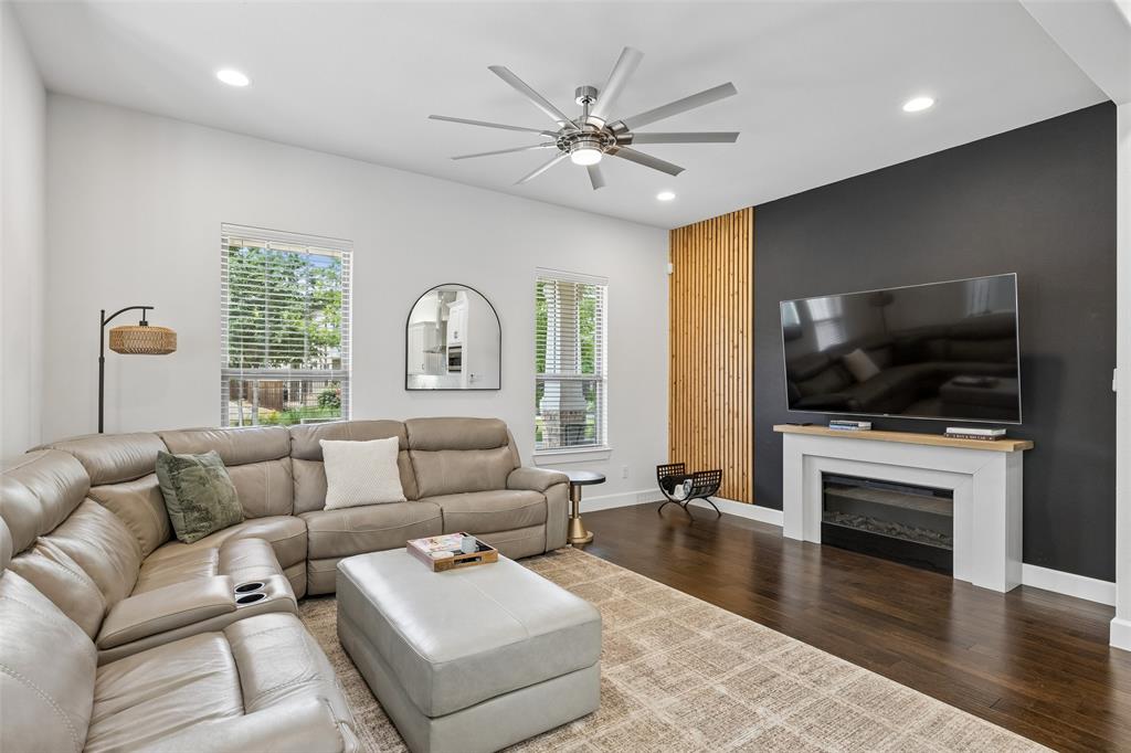 1414 French Violet Way