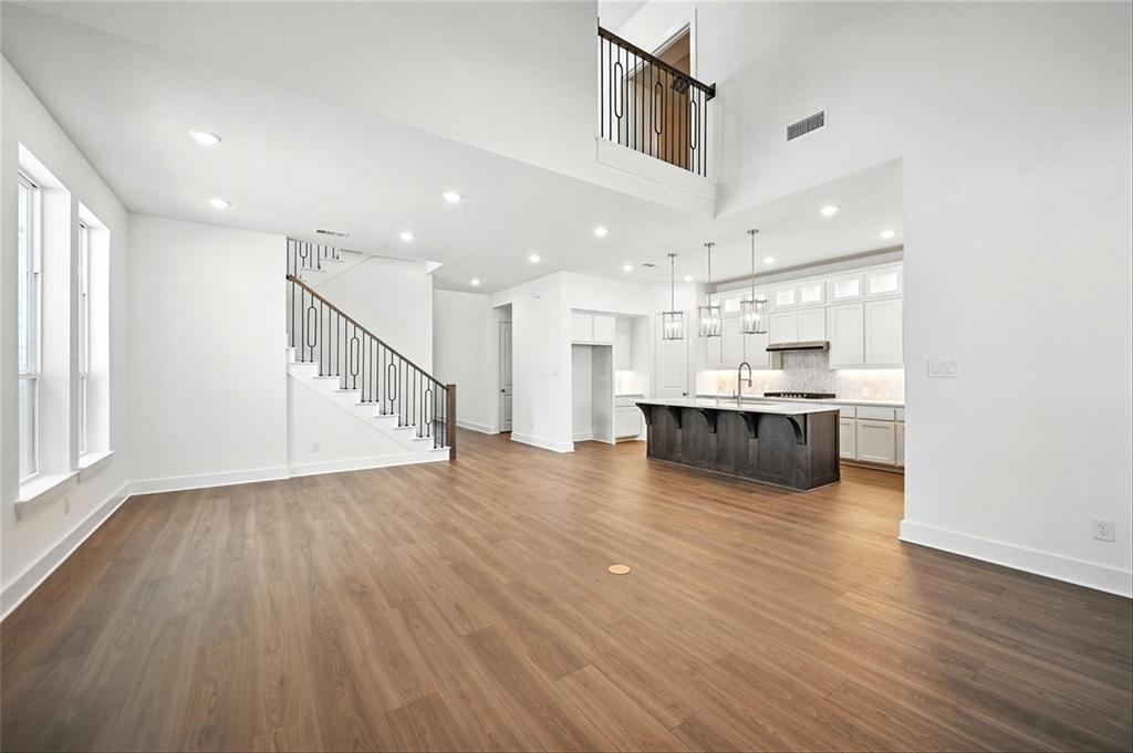 Pecan Square: 50ft. lots - Residential