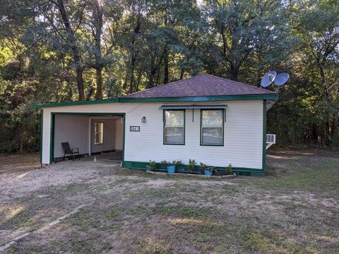 A home in Powderly