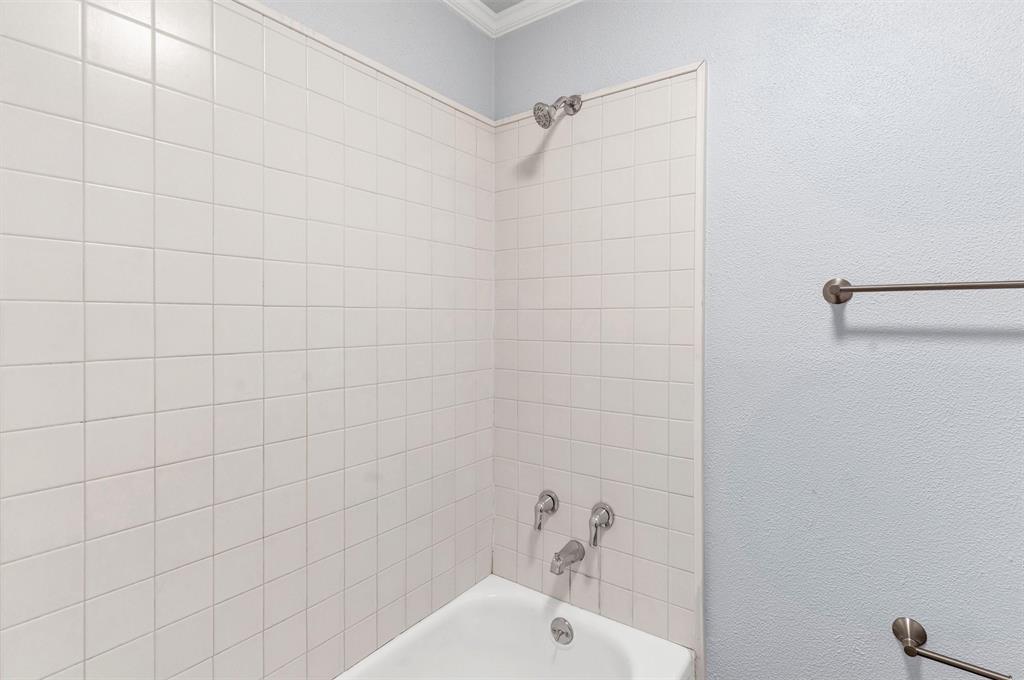 Granbury, Texas 76048, United States, 3 Bedrooms Bedrooms, ,2 BathroomsBathrooms,Residential,Active,85565