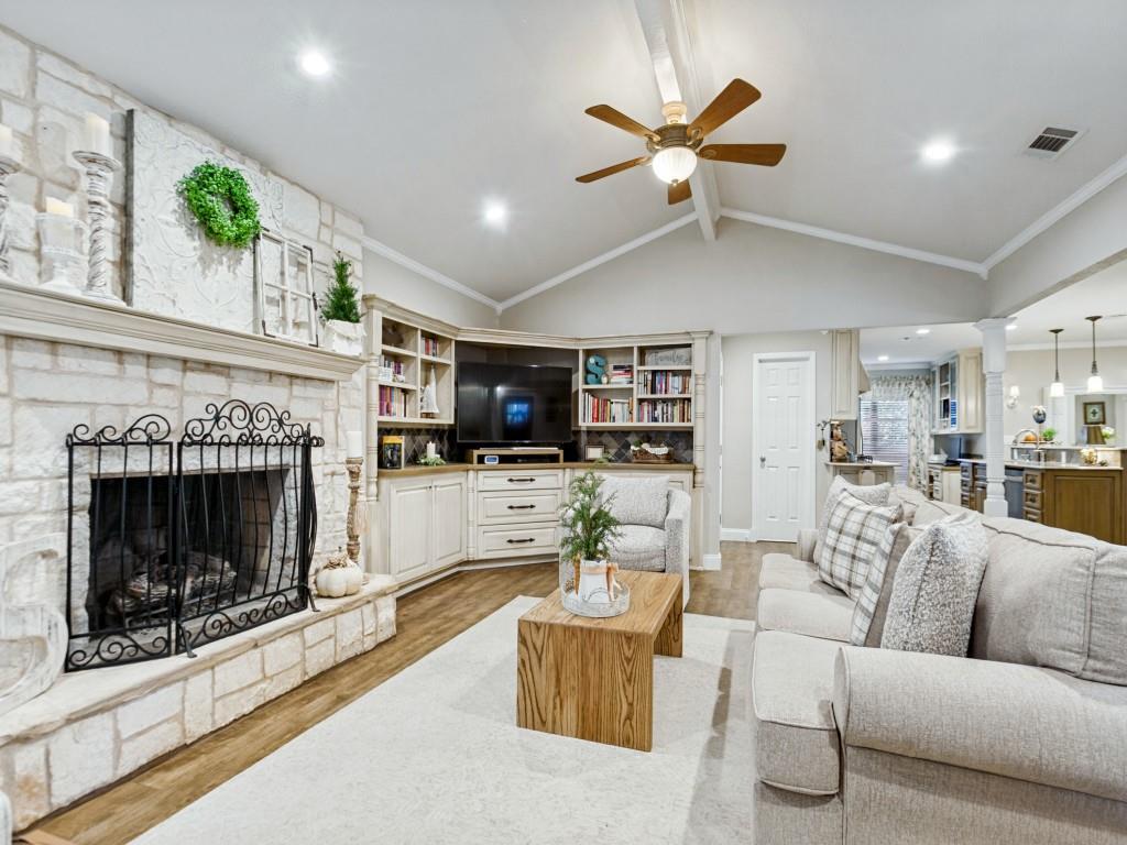 2712 Mollimar Drive