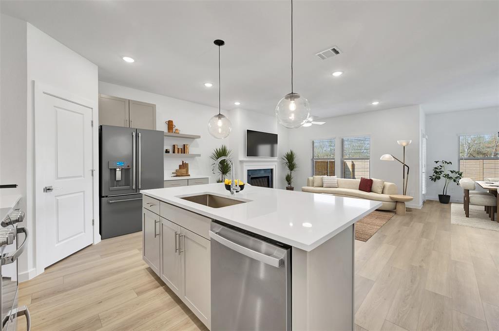 Reunion - Residential