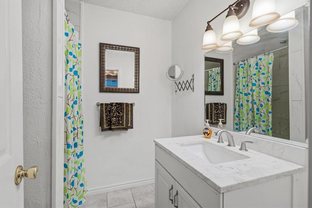 ABST: 200, SUR: W M DRODDY - Residential