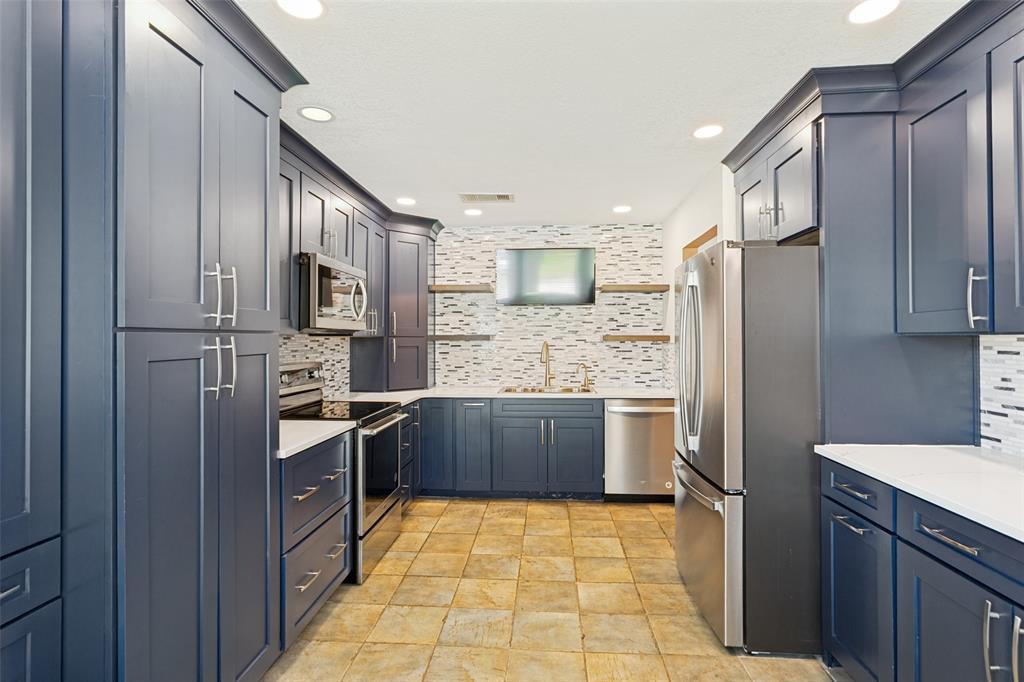 2505 Dahlia Drive