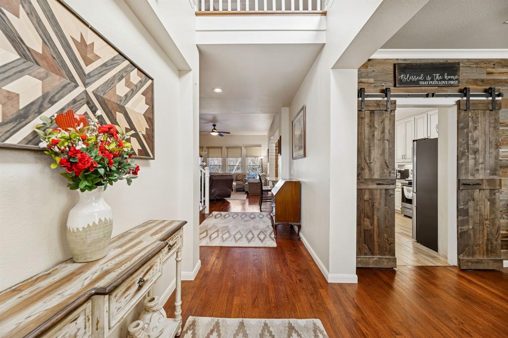 1924 Victoria Circle