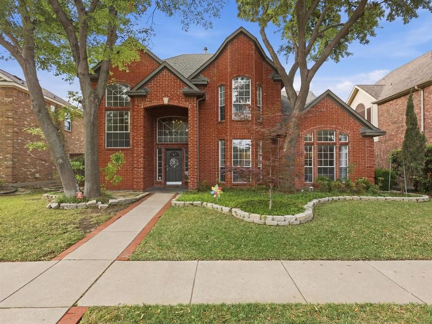 This beautiful home offers a well-designed, open layout with abundant natural light and a seamless flow between living, dining, and kitchen spaces. The kitchen has been thoughtfully upgraded with quartz countertops, stainless steel appliances, a 5-burner gas cooktop, farmhouse sink, and ceiling-height cabinets, balancing everyday function with a clean, modern aesthetic.
The main living area features elevated ceilings, custom built-ins, and a see-through fireplace that subtly defines the space while maintaining an open feel. The primary suite is located on the first level, offering privacy and ease, complete with dual vanities, a jetted soaking tub, frameless glass shower, and a walk-in closet with custom built-ins.
Upstairs provides additional flexibility with a spacious game room and three well-proportioned secondary bedrooms. Outdoors, the backyard is designed for both quiet evenings and entertaining, with a pool, covered patio, and a well lit arbor that enhances the overall setting.
Located in the Villages of Coppell, ideally situated on a quiet cul-de-sac and within walking distance to Allen Park, with close proximity to Lakeside Elementary and Andrew Brown Park East. This well-rounded home combines location, layout, and meaningful updates, well-suited for buyers seeking both comfort and long-term value in Coppell.