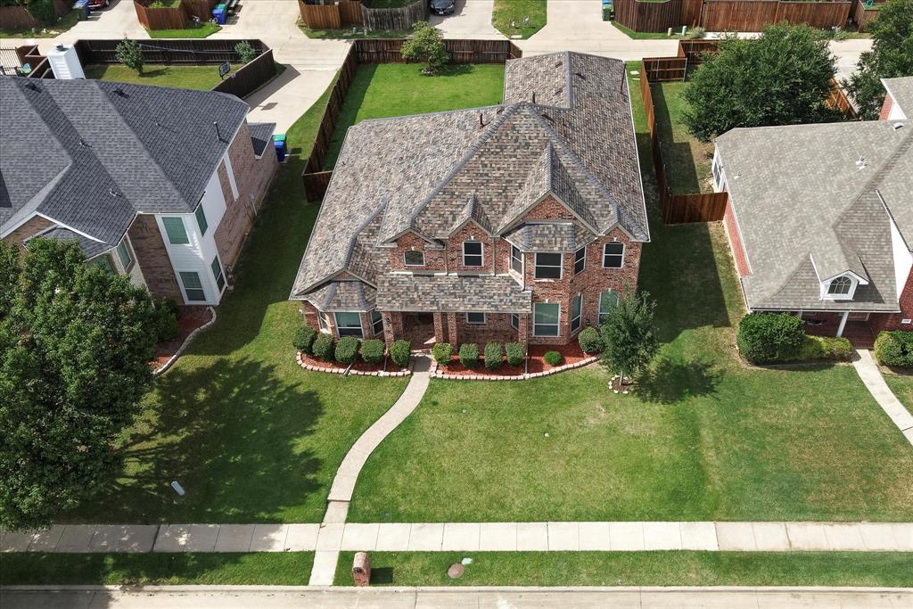 1320 Crystal Lane