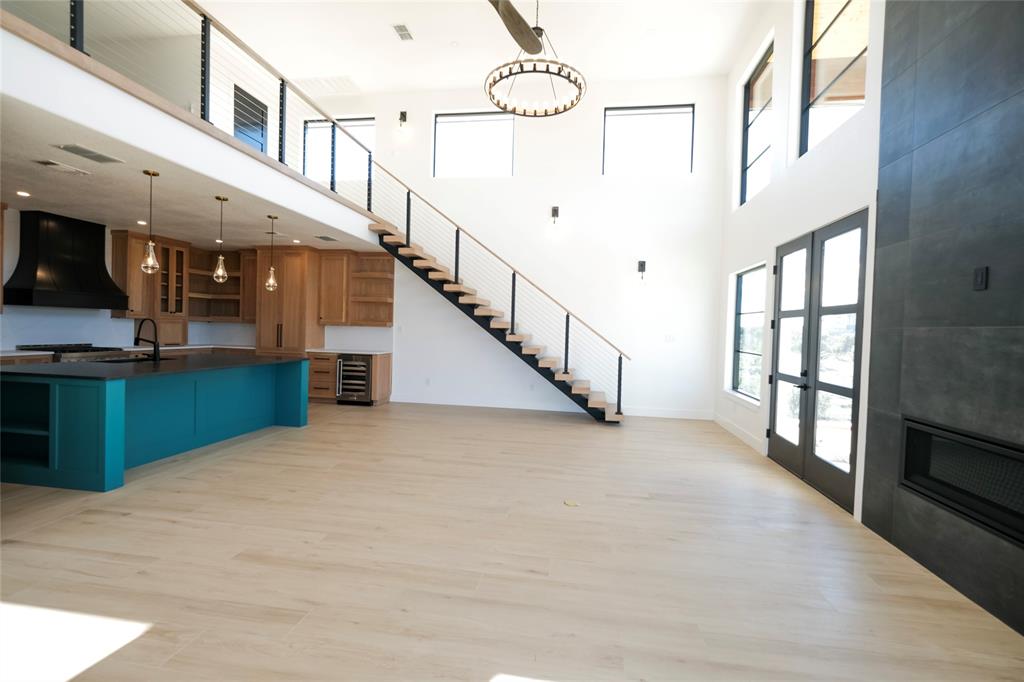 sportsmans world - Residential