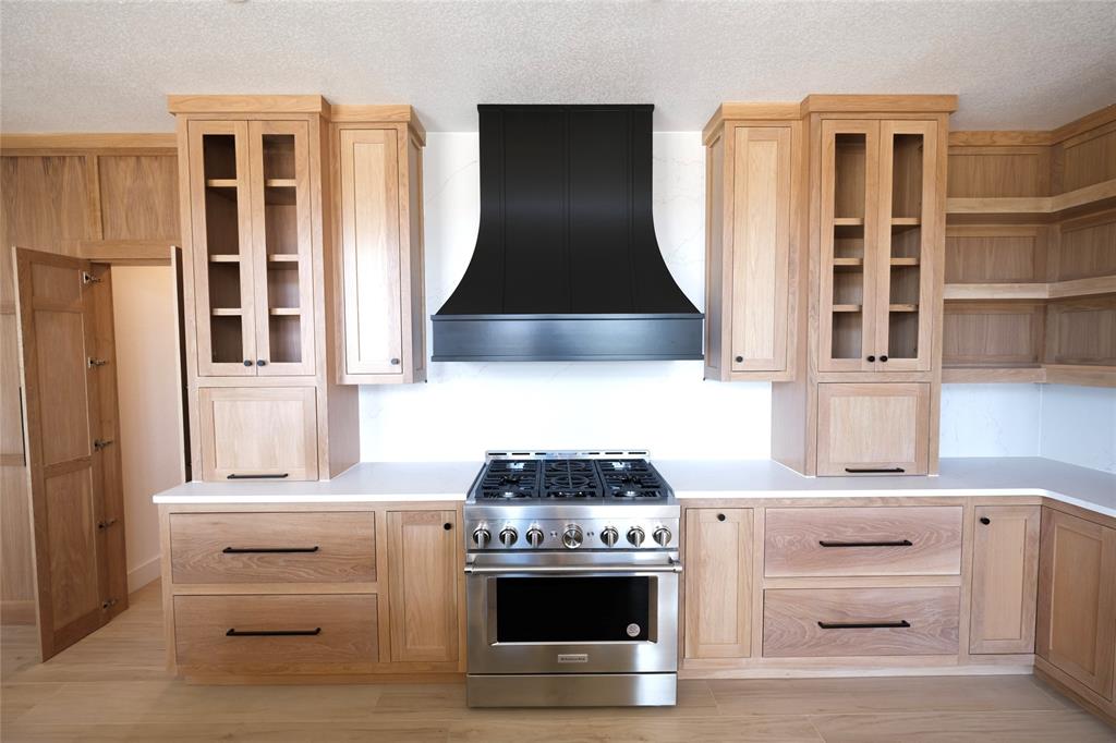 sportsmans world - Residential