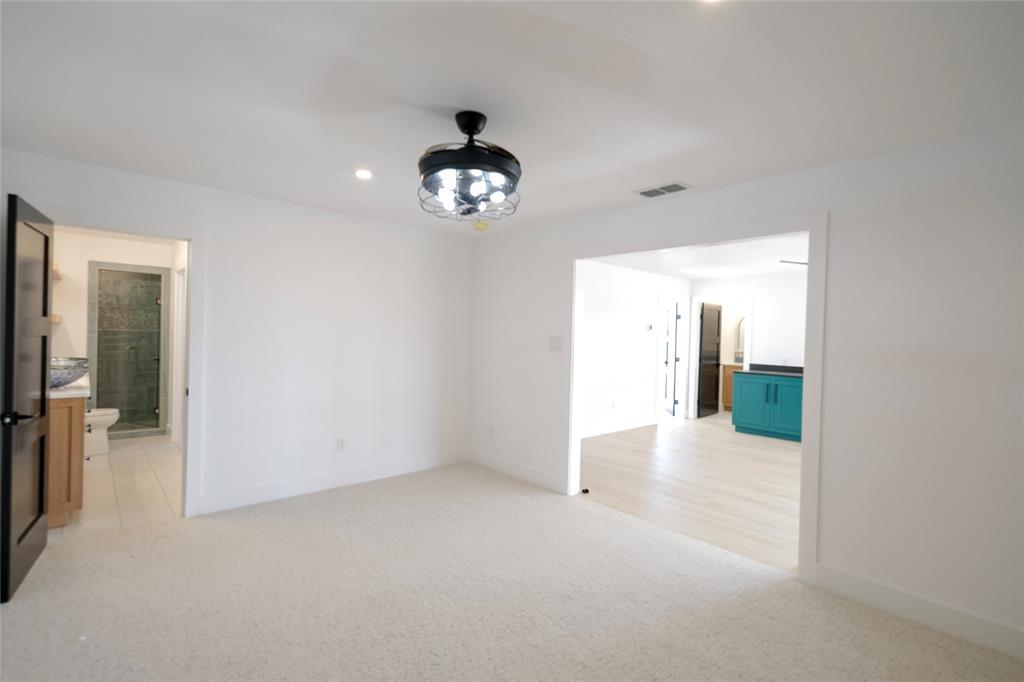 sportsmans world - Residential