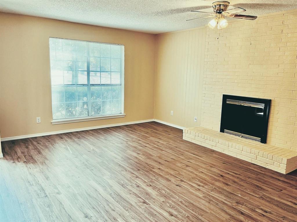 4401/4403 Altamesa Boulevard