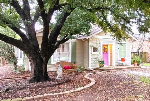 A home in Cleburne