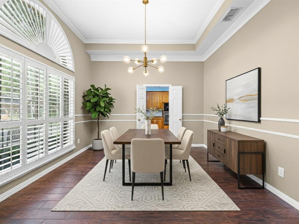 4 Velvet Court