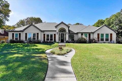 8921 Crest Wood Drive Fort Worth TX 76179