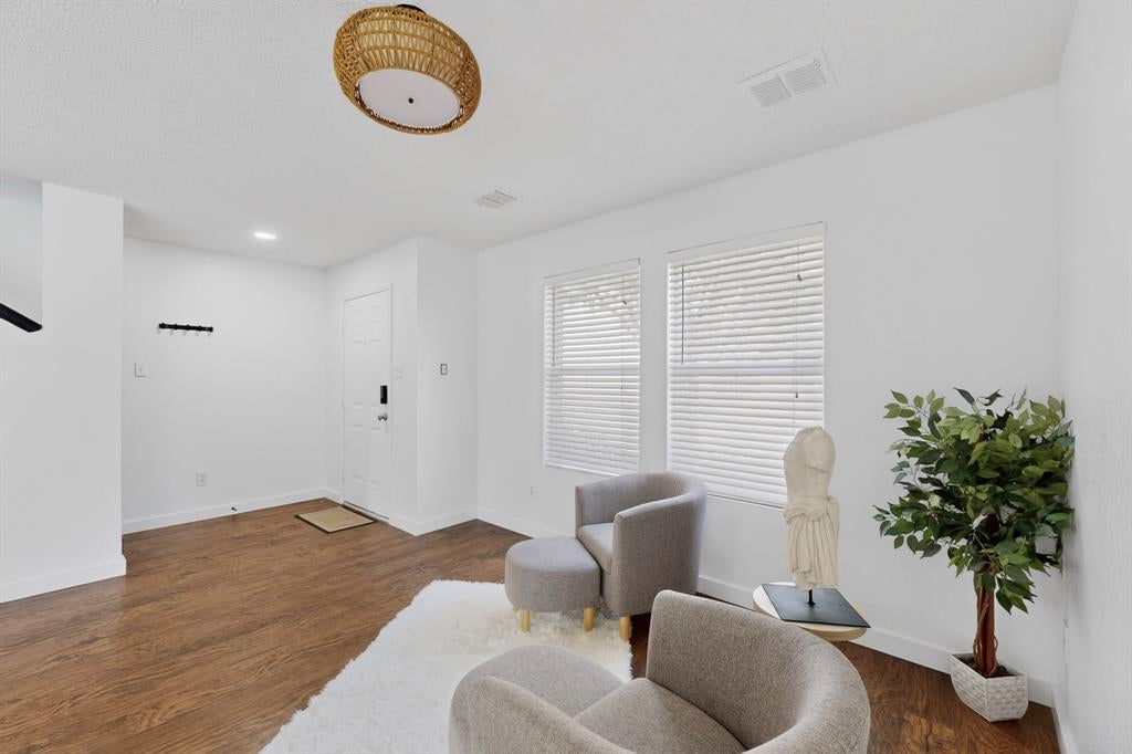 2316 White Oak Drive