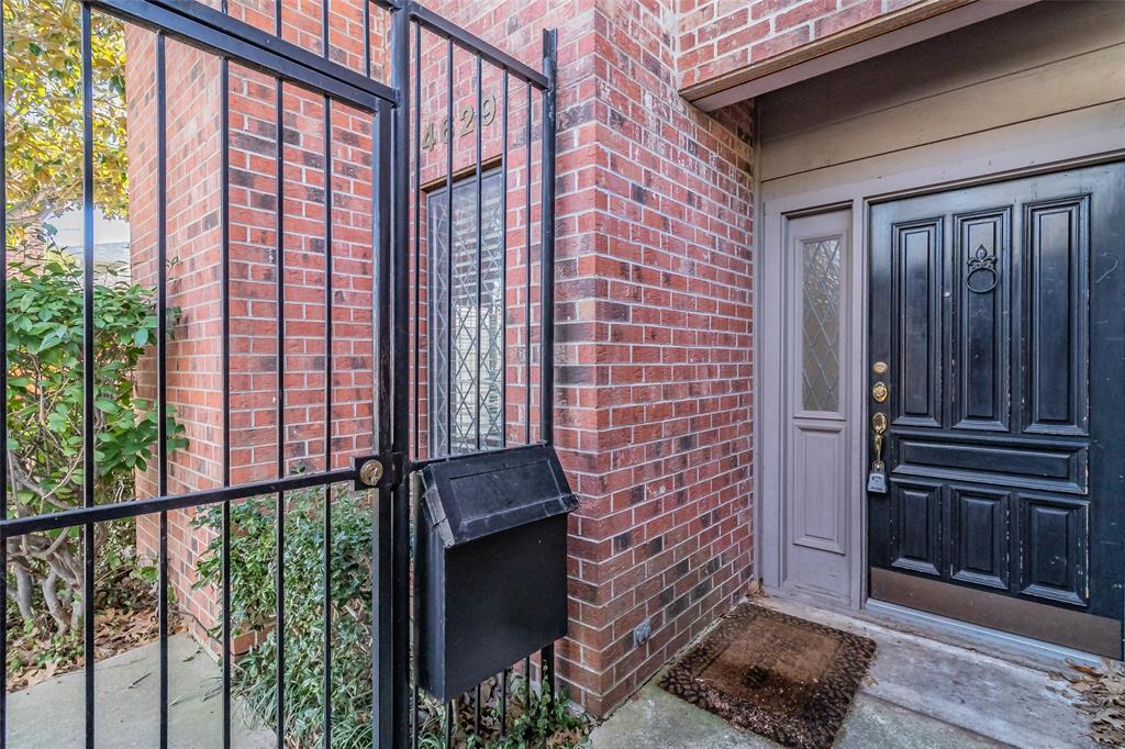 Chamberlain Arlington Heights 1st - Residential Lease