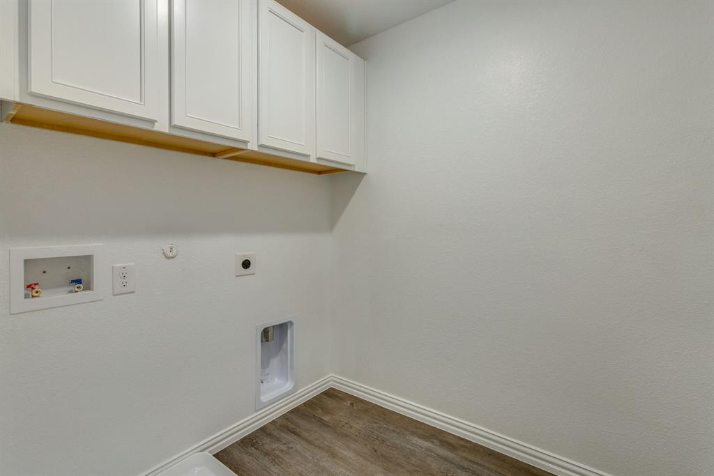 Cloverleaf - Residential Lease