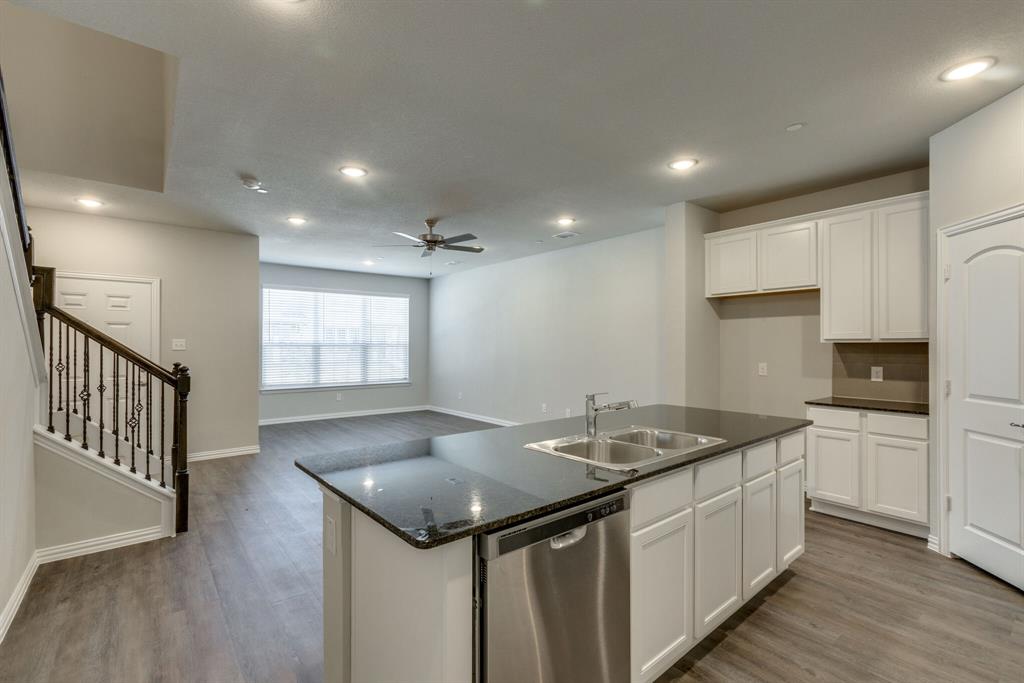 Cloverleaf - Residential Lease